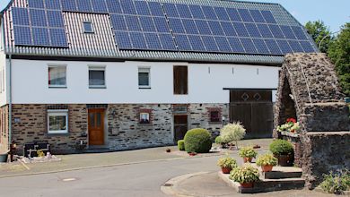 Metalldachpfannen, Haus, Solarenergie, LUXMETALL